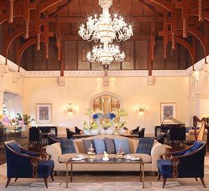 The Lobby Lounge The Ritz Carlton Dubai Jumeirah Beach Residence Jbr Dubai